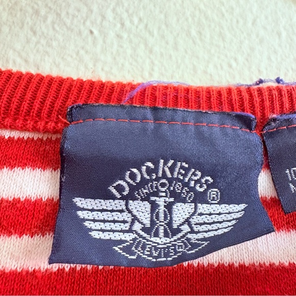 Vintage Dockers Red & White Striped Tee - 100% cotton, made in USA (M) - Picture 5 of 6